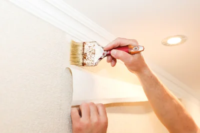 Pose de papier peint à Chatenet — revêtements muraux et toiles de verre